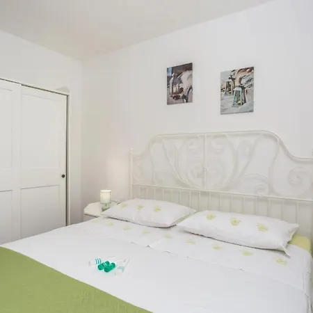 别墅 Magriz - Island Krk By Guide 里斯卡